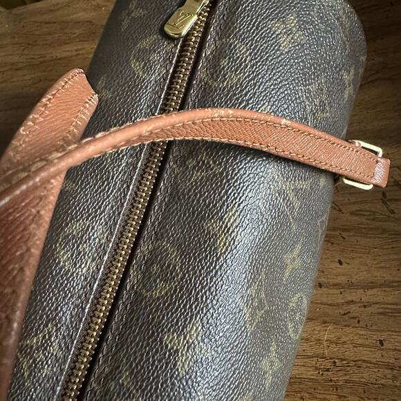 Vintage Louis Vuitton 1997 Papillon 26 Bag - Picture 12 of 15